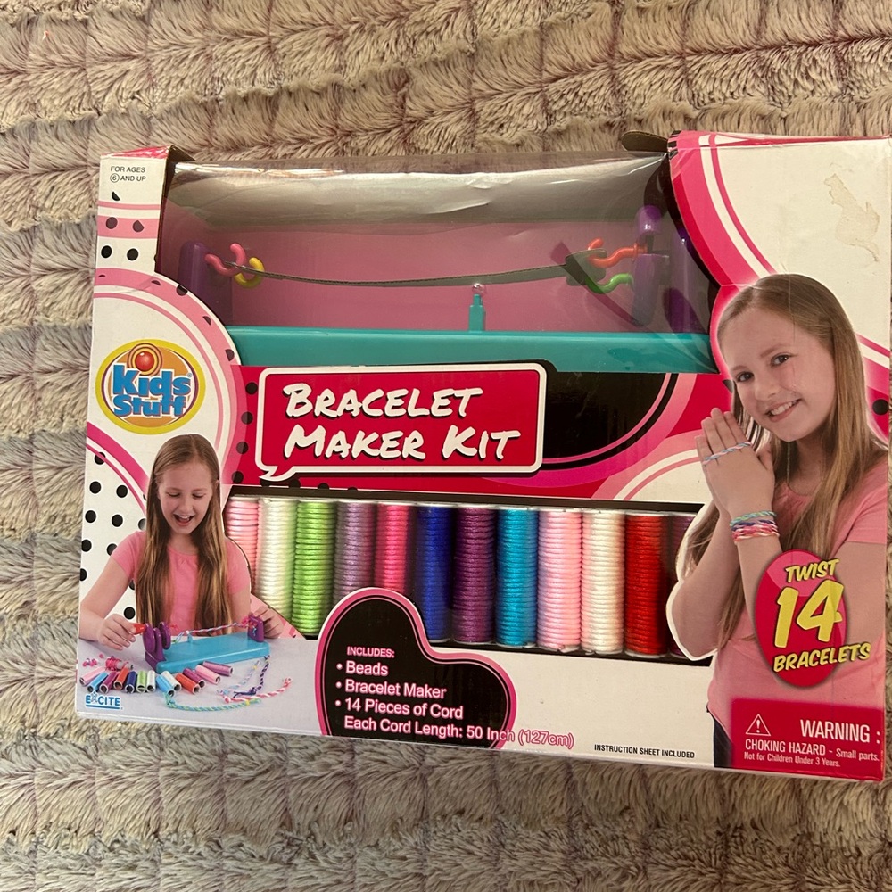 Kids Stuff Bracelet Maker Kit - twist 14 bracelets